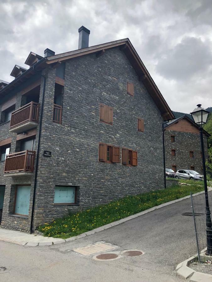 Le Petit Espot Apartment Luaran gambar